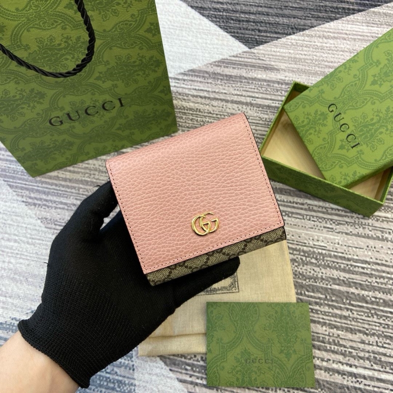 G*u*i wallets & purse